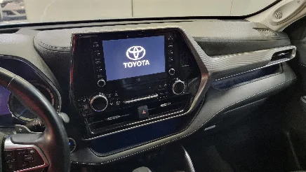 Toyota Highlander photo-12